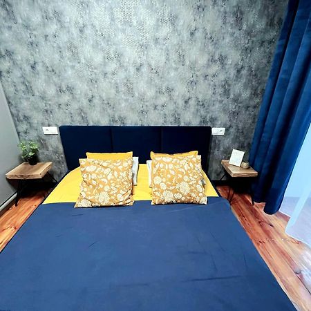 Hola Apartamenty Piotrkowska Łódź Eksteriør bilde