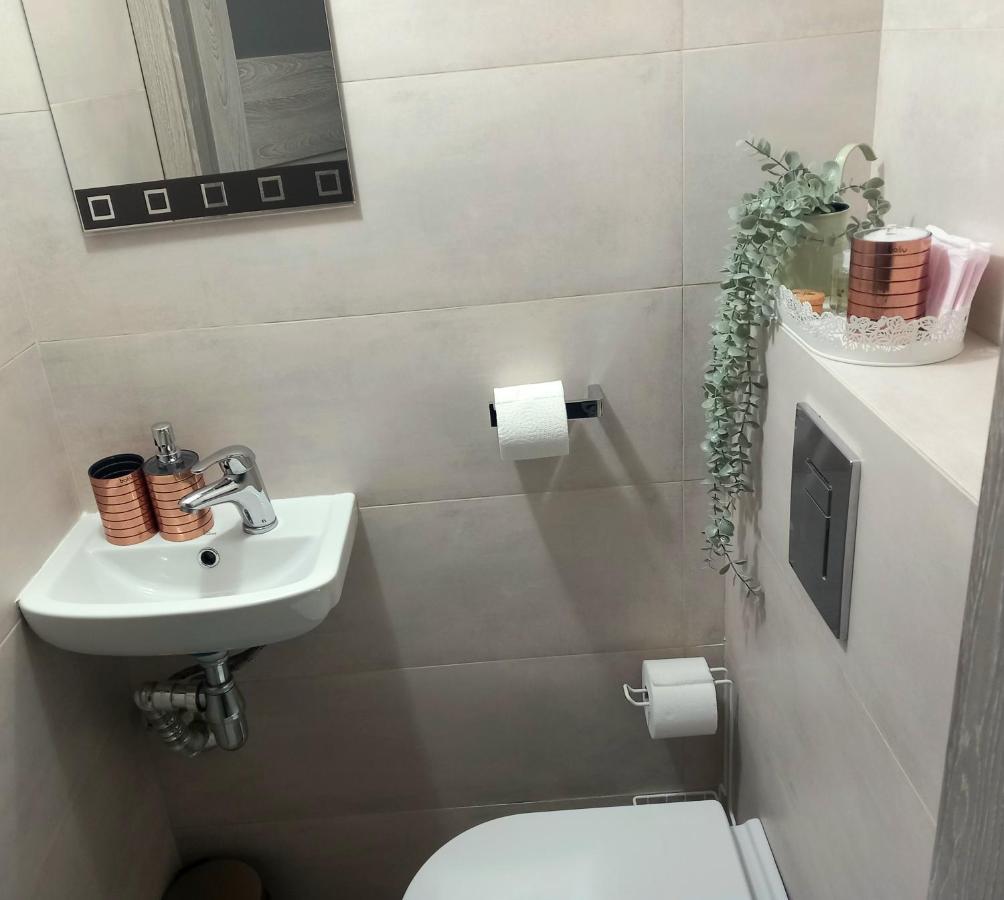 Hola Apartamenty Piotrkowska Łódź Eksteriør bilde